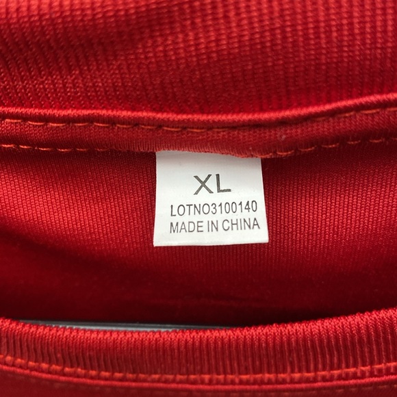 Tampa Bay Buccaneers x Publix Tee - Picture 5 of 5